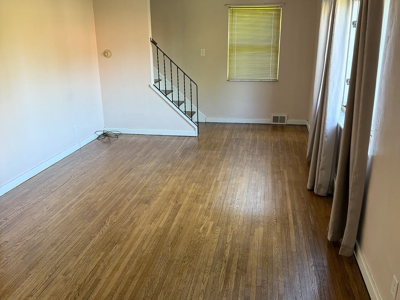 3 bed, 1.5 bath, 1137 sqft, $1,750 — Photo 4