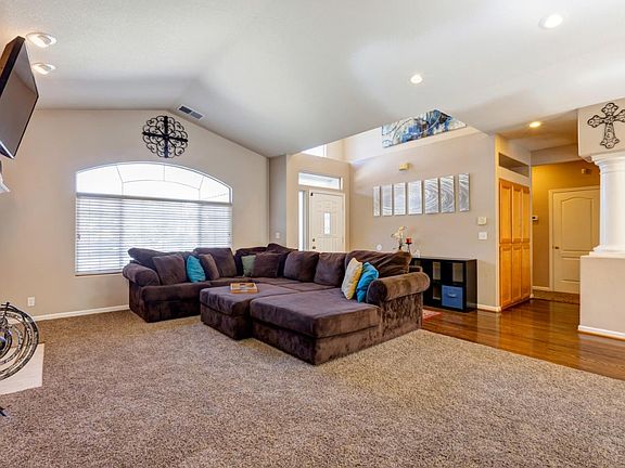4th image of 948 White Cloud Dr