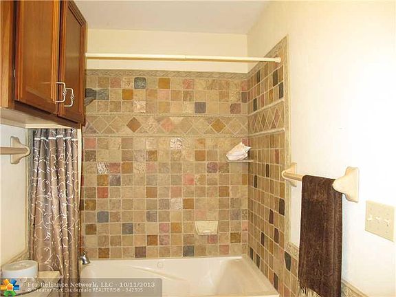 5th image of 8562 NW 25th Pl