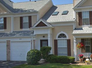 1522 Plum Ln, Westmont, IL