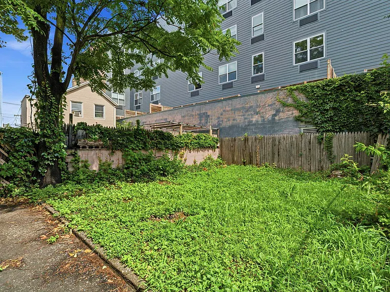 290 Grant Ave #2 — Photo 13