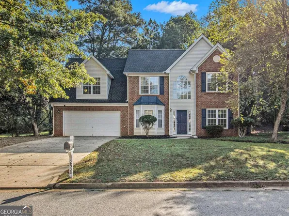 2558 Rainmaker Dr, Decatur, GA 30034