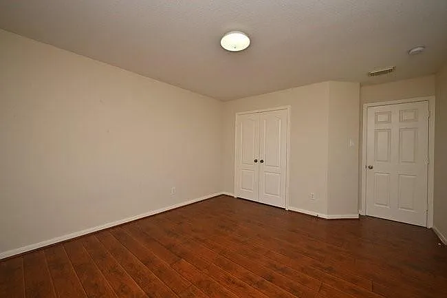 9403 Coatsworth Dr — Photo 6