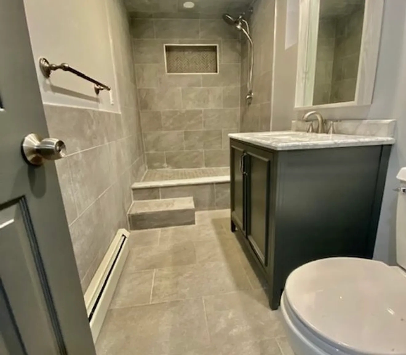 2 bed, $3,500 — Photo 1
