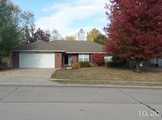 4405 Sussex Dr, Columbia, MO 65203