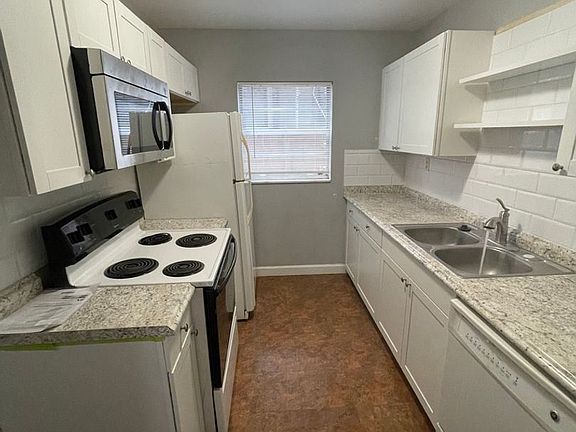 4th image of 1712 Garvin St