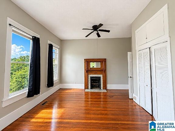 11th image of 2030 Clarendon Ave