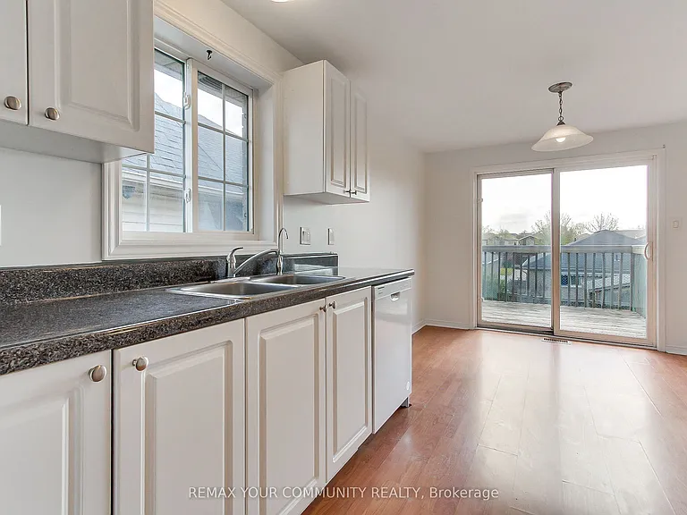 72 Ambler Bay #MAIN — Photo 12
