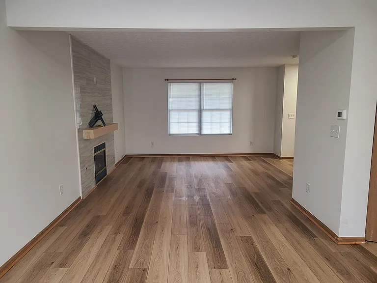 9153 Constitution Ave — Photo 4