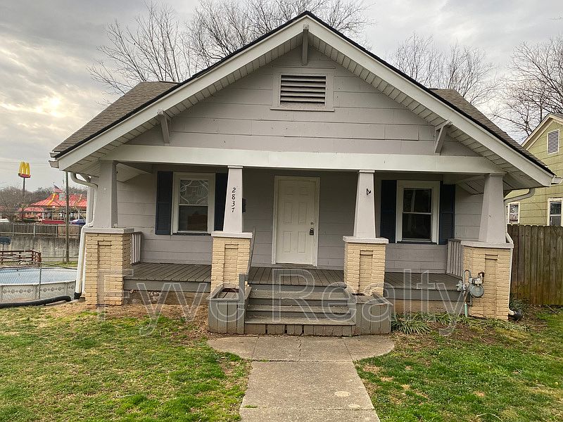 1st image of 2837 Linden Ave