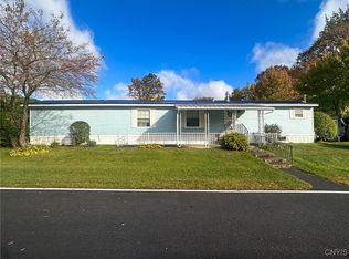 24 Singleton Dr, New Hartford, NY 13413
