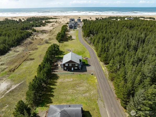 219 NW 19th Street, Long Beach, WA 98631
