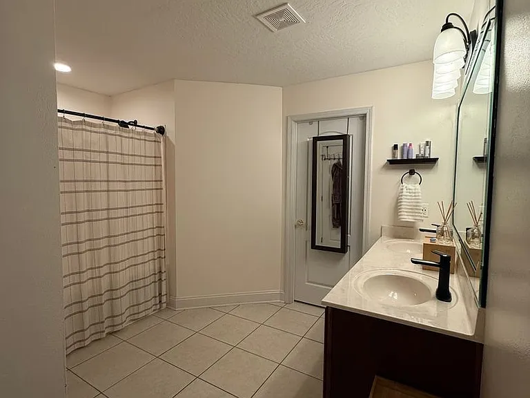 2204 Whits Manor Rd — Photo 10
