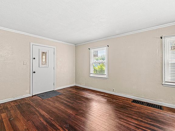 5th image of 1637 N Brookfield St