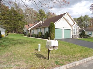 5 Lake Ridge Blvd, Whiting, NJ 08759