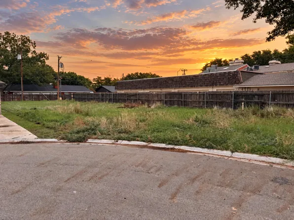 3404 47th St, Lubbock, TX 79413