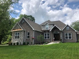 517 Edgewood Rd, Hurricane, WV 25526