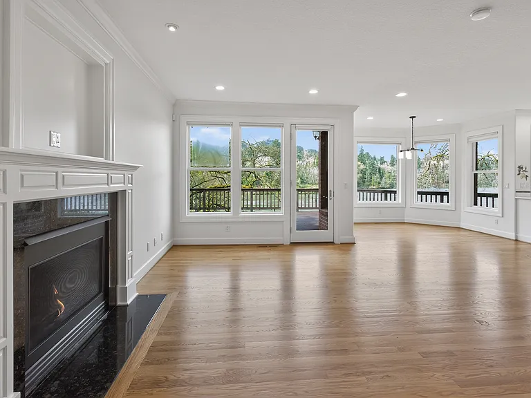 1645 SE Oak Shore Ln #1 — Photo 22