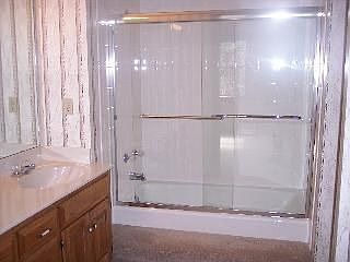 3rd image of 4932 Ballentine St