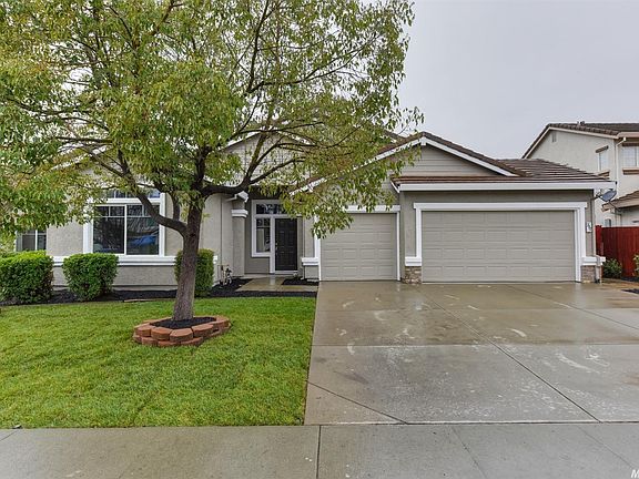 2nd image of 222 Saint Tropez Ln