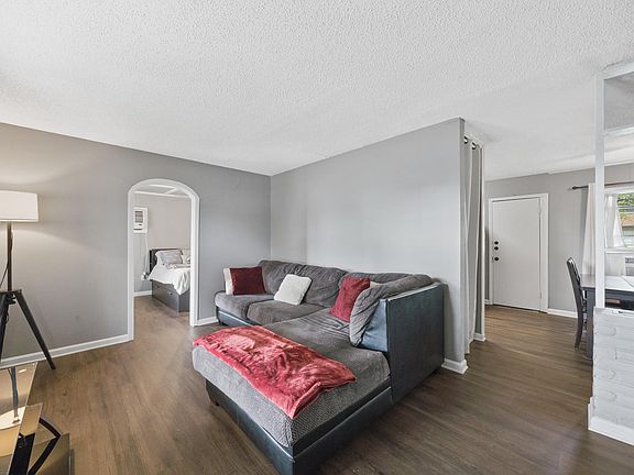 4th image of 5007 Fridell St