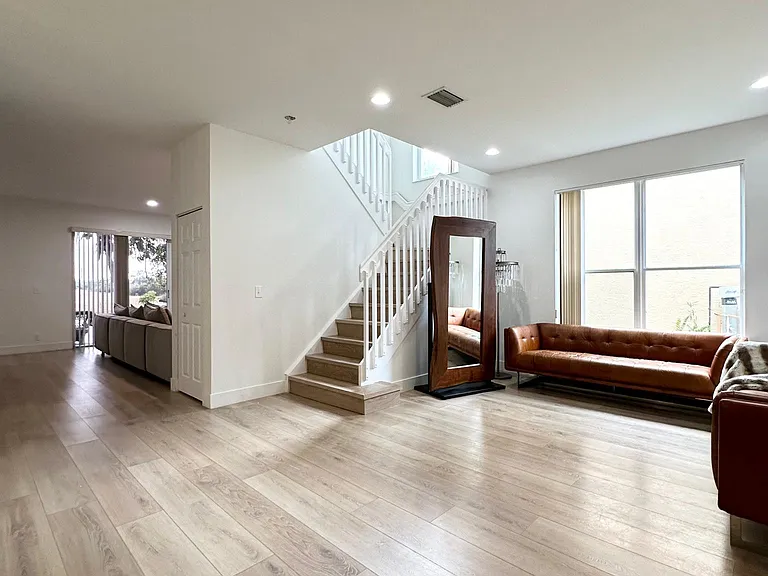 SW 148th Way — Photo 9
