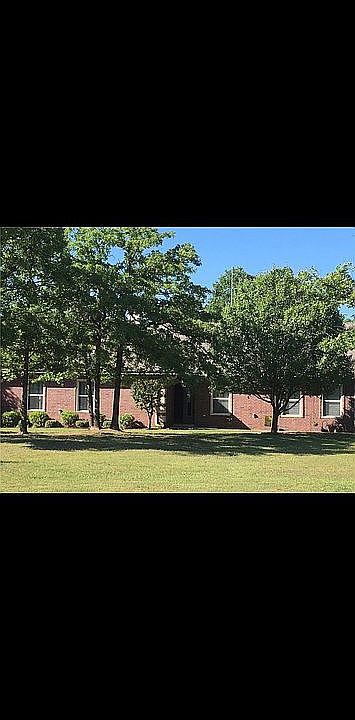 1st image of 107 Brenda Ln