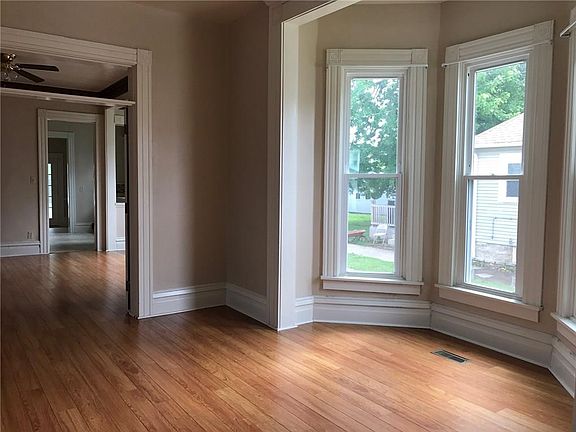 2nd image of 431 E Greene St