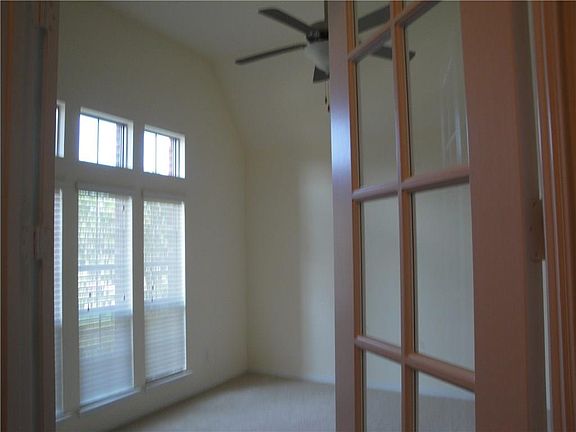 3rd image of 3230 Cedar Creek Trl