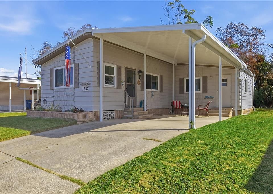 1st image of 1532 47TH AVENUE DRIVE E