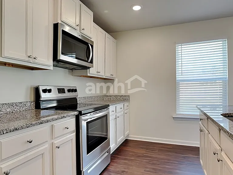 7 Gardenia Dr — Photo 3