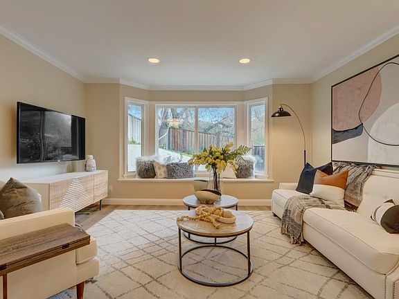 3rd image of 20890 Arbeleche Ln