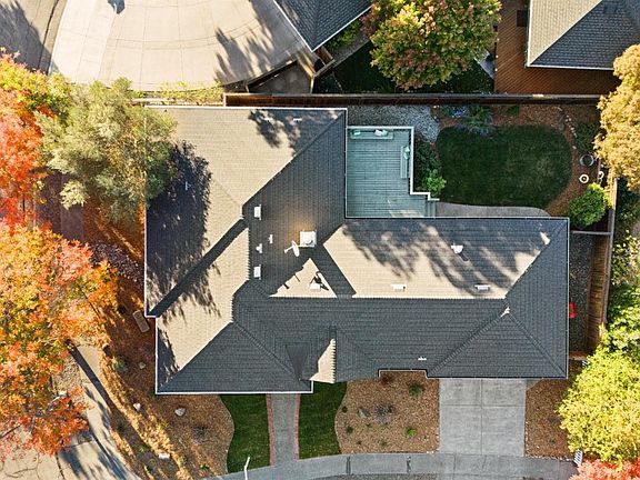 2nd image of 6651 Greenmeadow Court