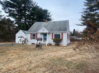 195 Batchelor St, Granby, MA 01033