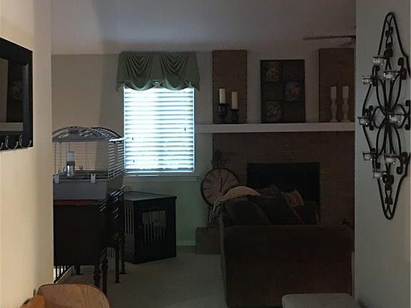 3rd image of 6712 Knollwood Cir