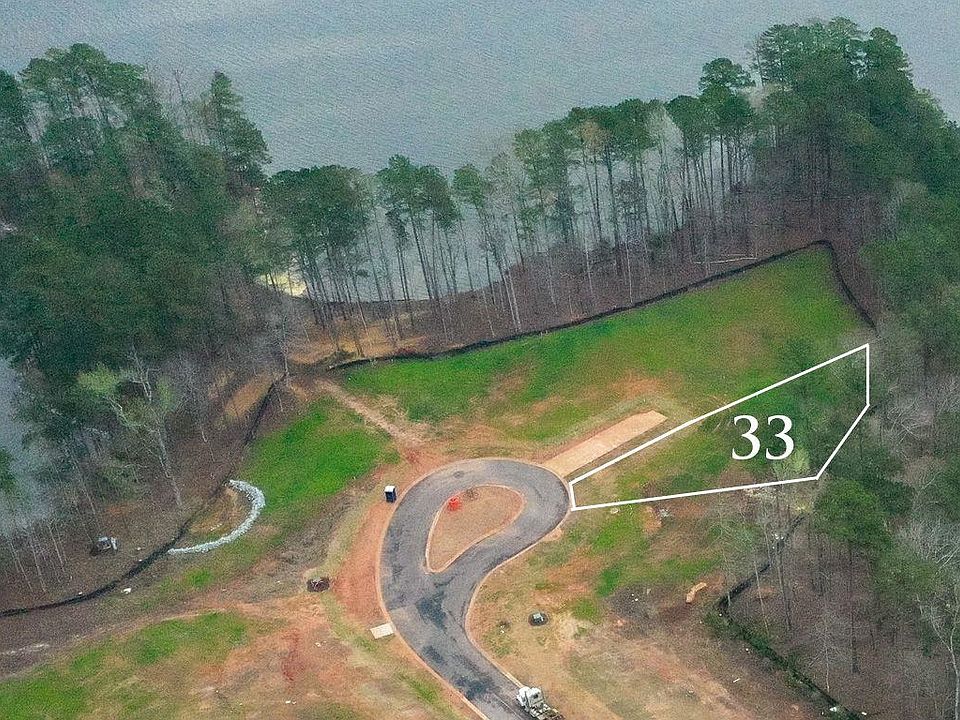 1st image of 1131 Longview Cmns #33