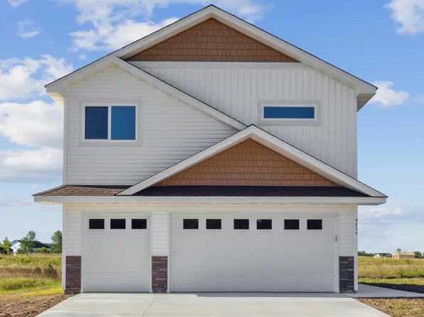 4634 9th St NE, Saint Cloud, MN 56304