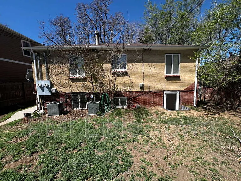 3620 Hudson St — Photo 12