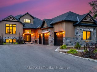 18 Edgewater Rd, Wasaga Beach, ON