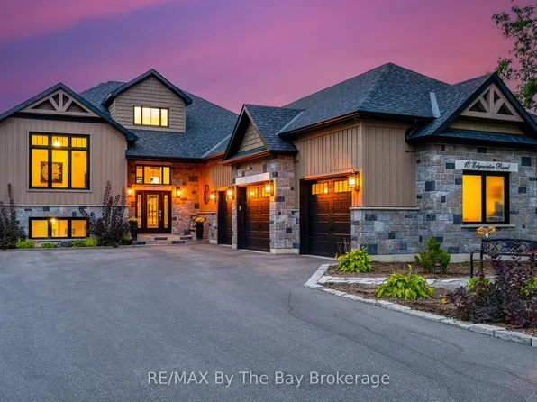 18 Edgewater Rd, Wasaga Beach, ON L9Z 2W3