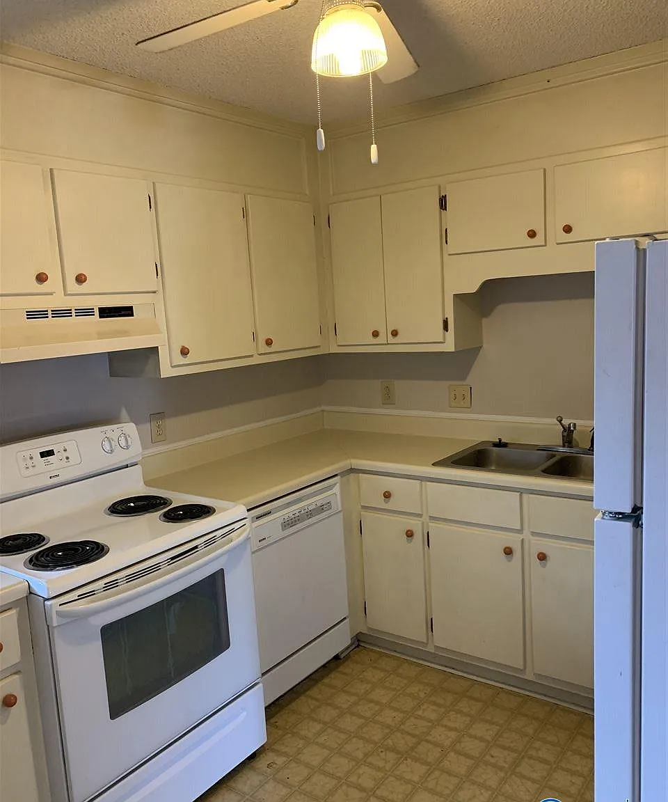 2 bed, 2.0 bath, 1000 sqft, $1,300 — Photo 4