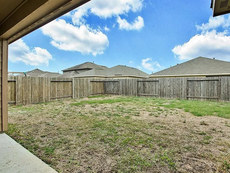 104 Indigo Brush Dr — Photo 27