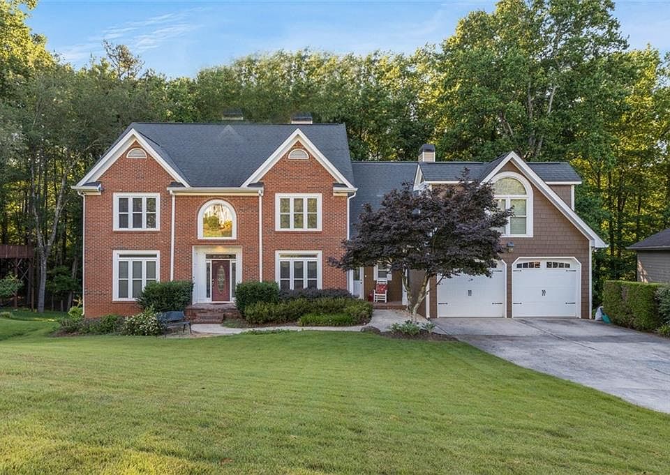 1st image of 3033 Oaktree Lndg NE