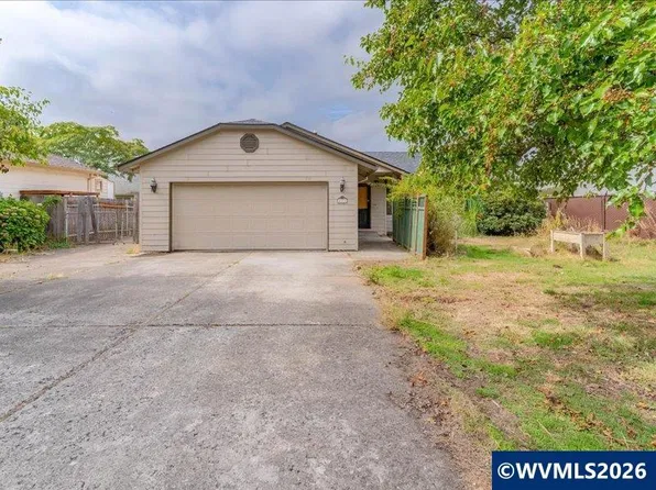 421 Lone Oaks Loop, Silverton, OR 97381
