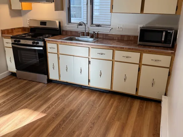 3 Alice Ave APT 1, Lynn, MA 01902