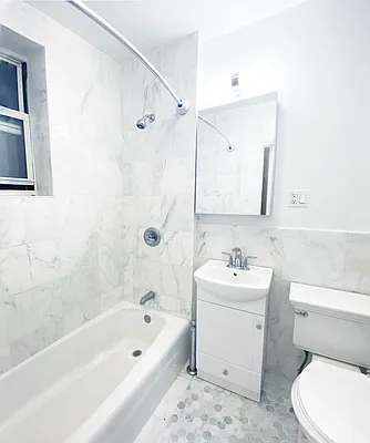 Rented by Avenues Real Estate | media 5