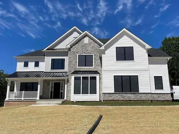 2505 Stonewall Dr #67, Upper Saucon Township, PA 18034