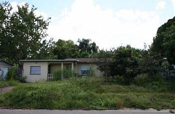 1st image of 4006 Queen Anne Dr