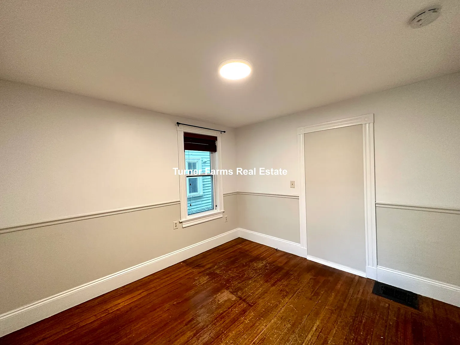 4 bed, 9999 sqft, $3,400 — Photo 3