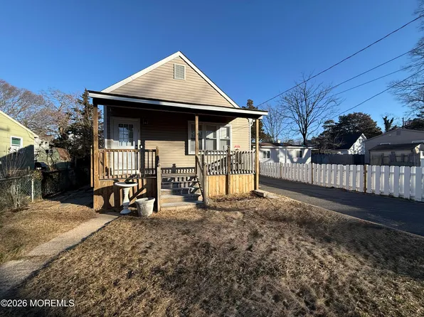 631 Mckinley Avenue, Toms River, NJ 08753